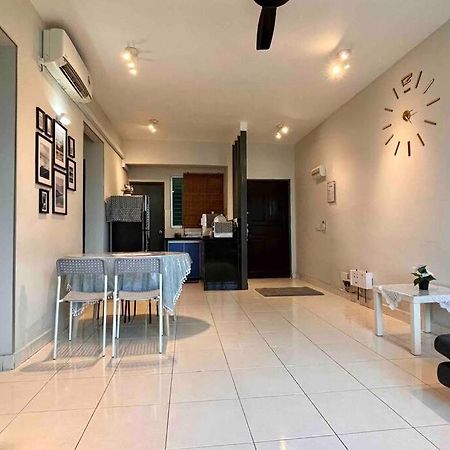 Moderm Spacious 6Pax S Pice Penang Bayan Lepas Esterno foto
