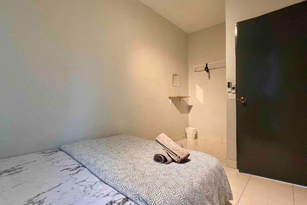 Moderm Spacious 6Pax S Pice Penang Bayan Lepas Esterno foto